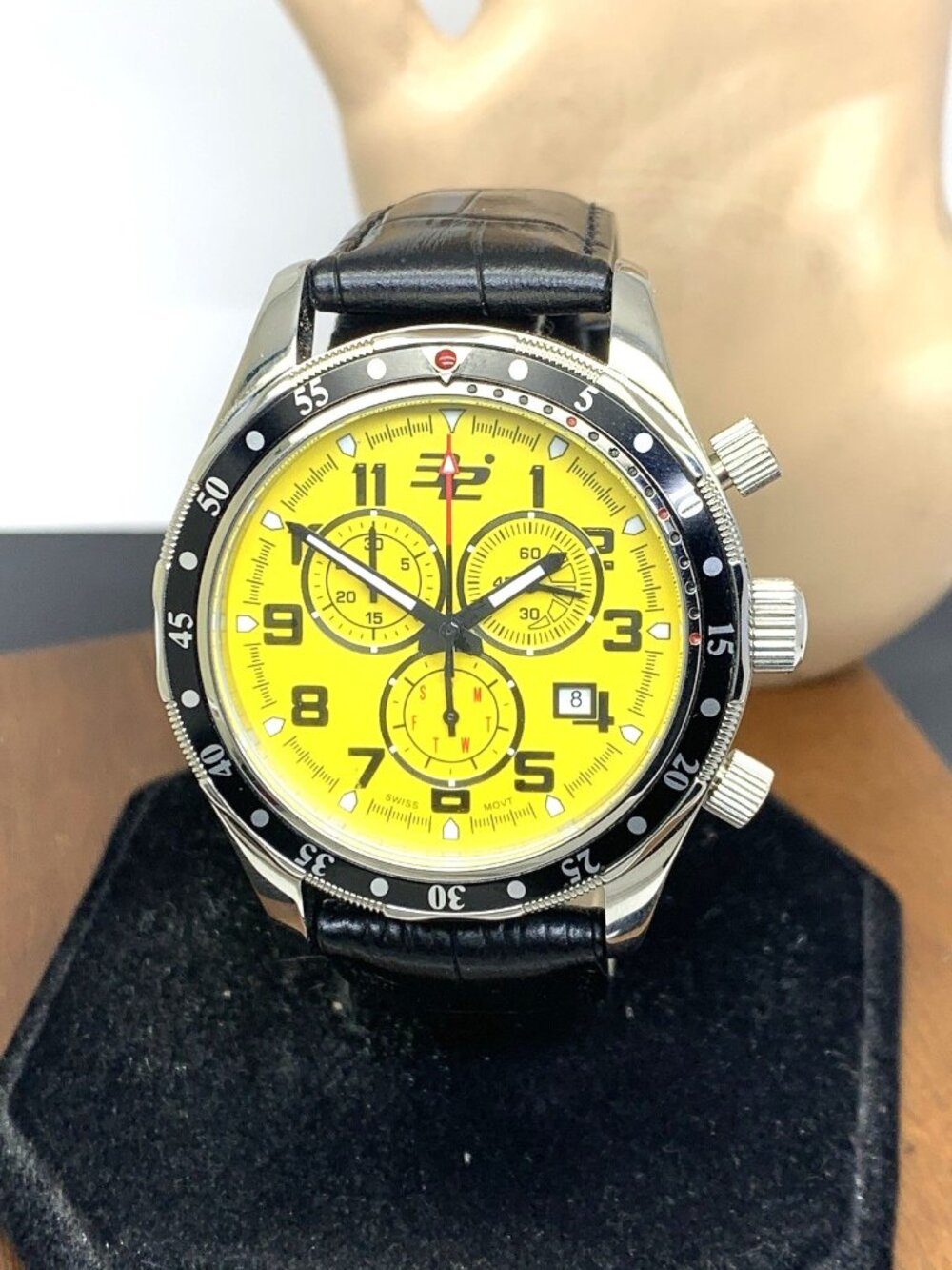 32 Degrees Men's Watch Swiss Quartz Chronograph Yellow Dial Black Leather 43mm